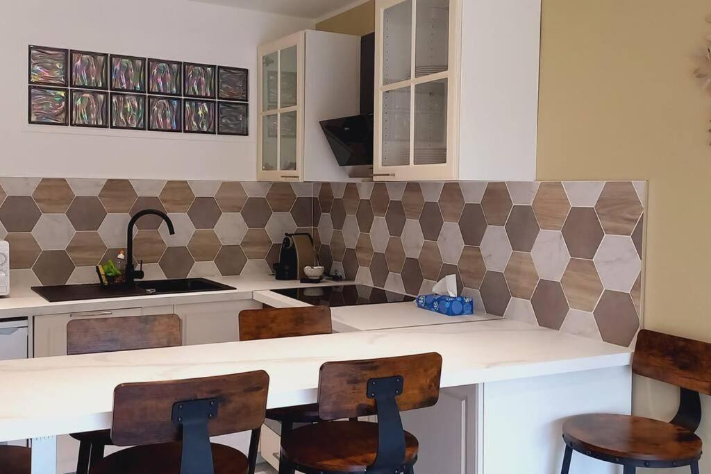 Immeuble Le Regency, Appartement 4 Pieces, 80 Metres De La Plage Menton Kültér fotó
